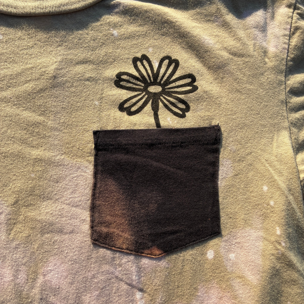 Daisy Beige Pocket Tee Bleach Dyed Small