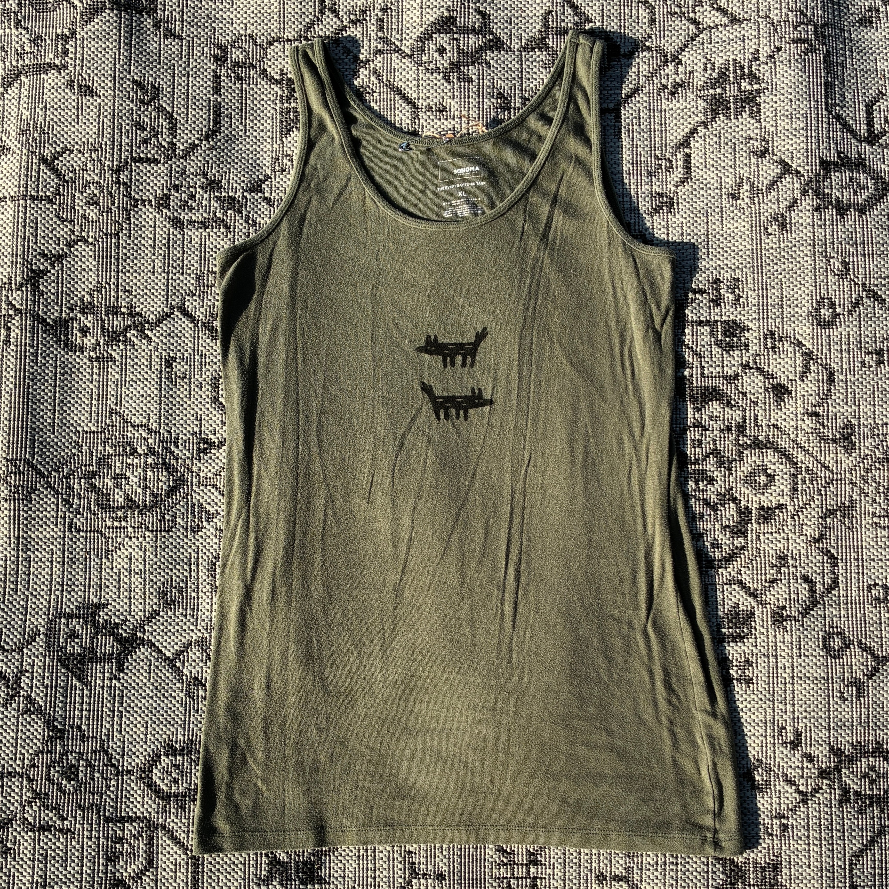 Wolf/Dog Green Tank Top XL