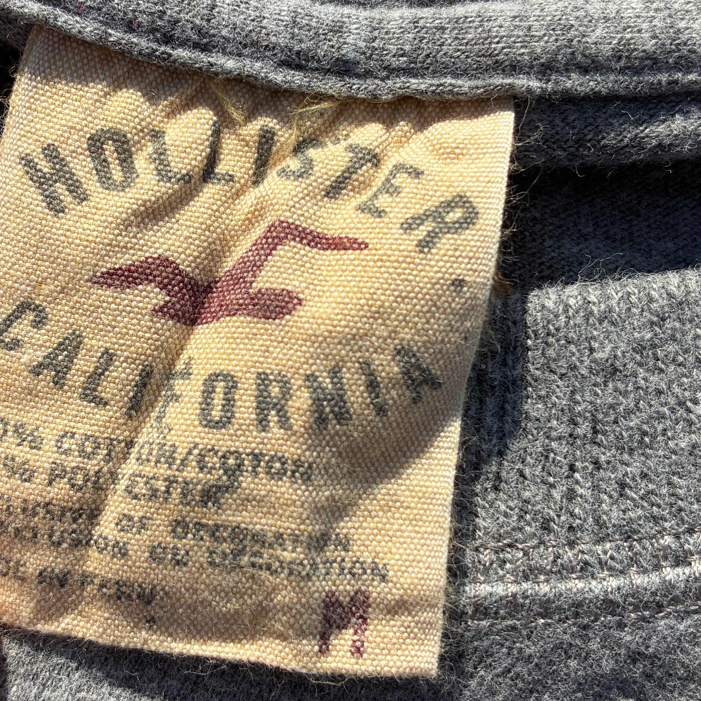Daisy Grey Pocket Tee Medium