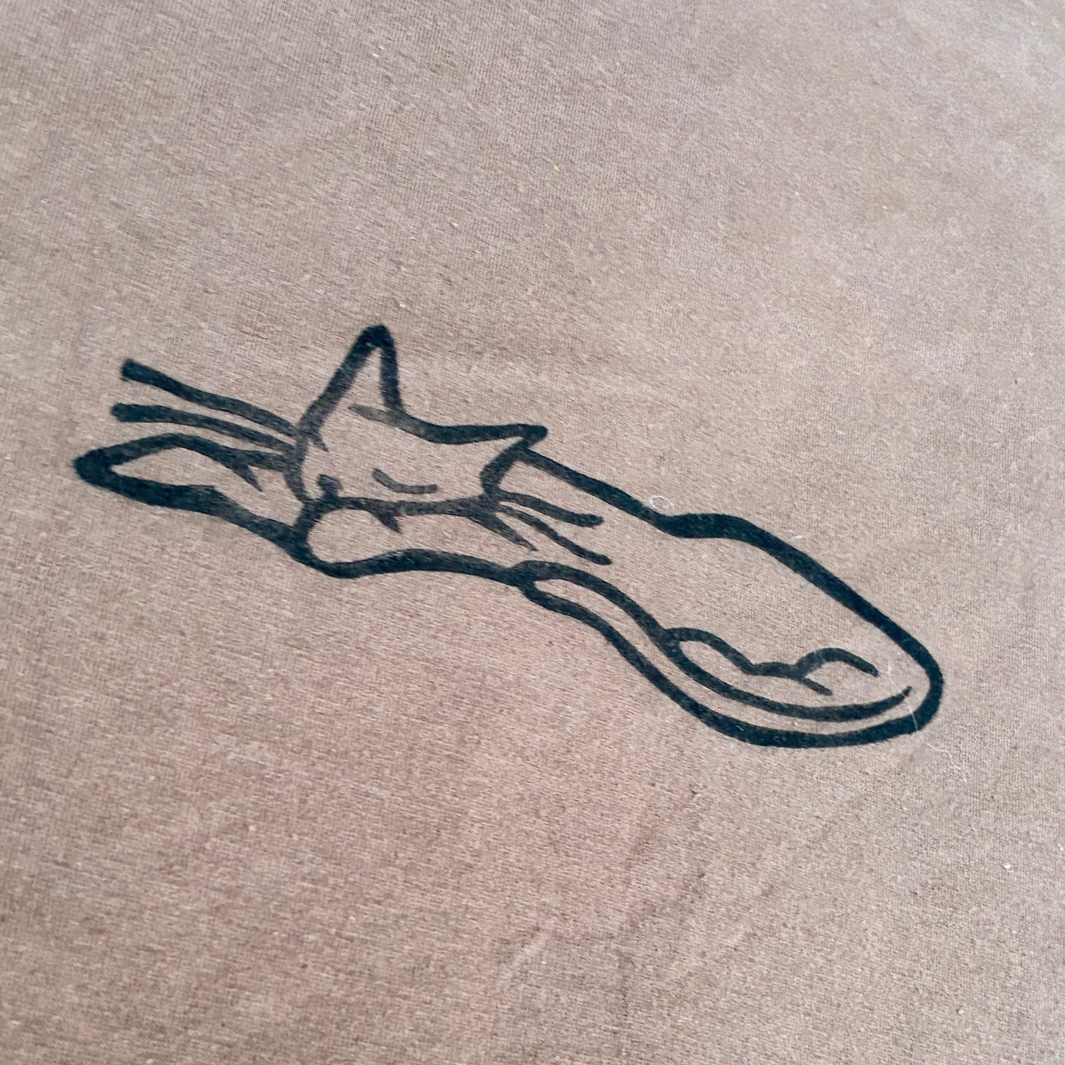 Sleepy Kitty Brown Tee XL