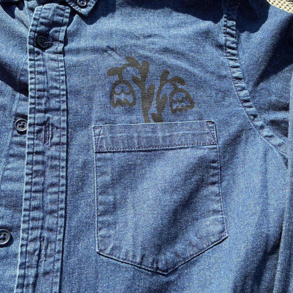 Dying Tulips Pocket Dark Blue Button Up Small