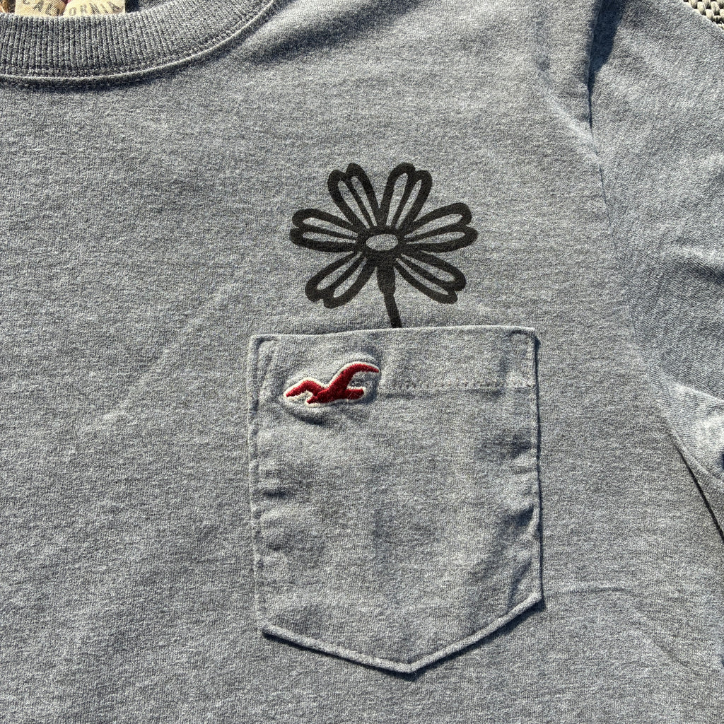 Daisy Grey Pocket Tee Medium