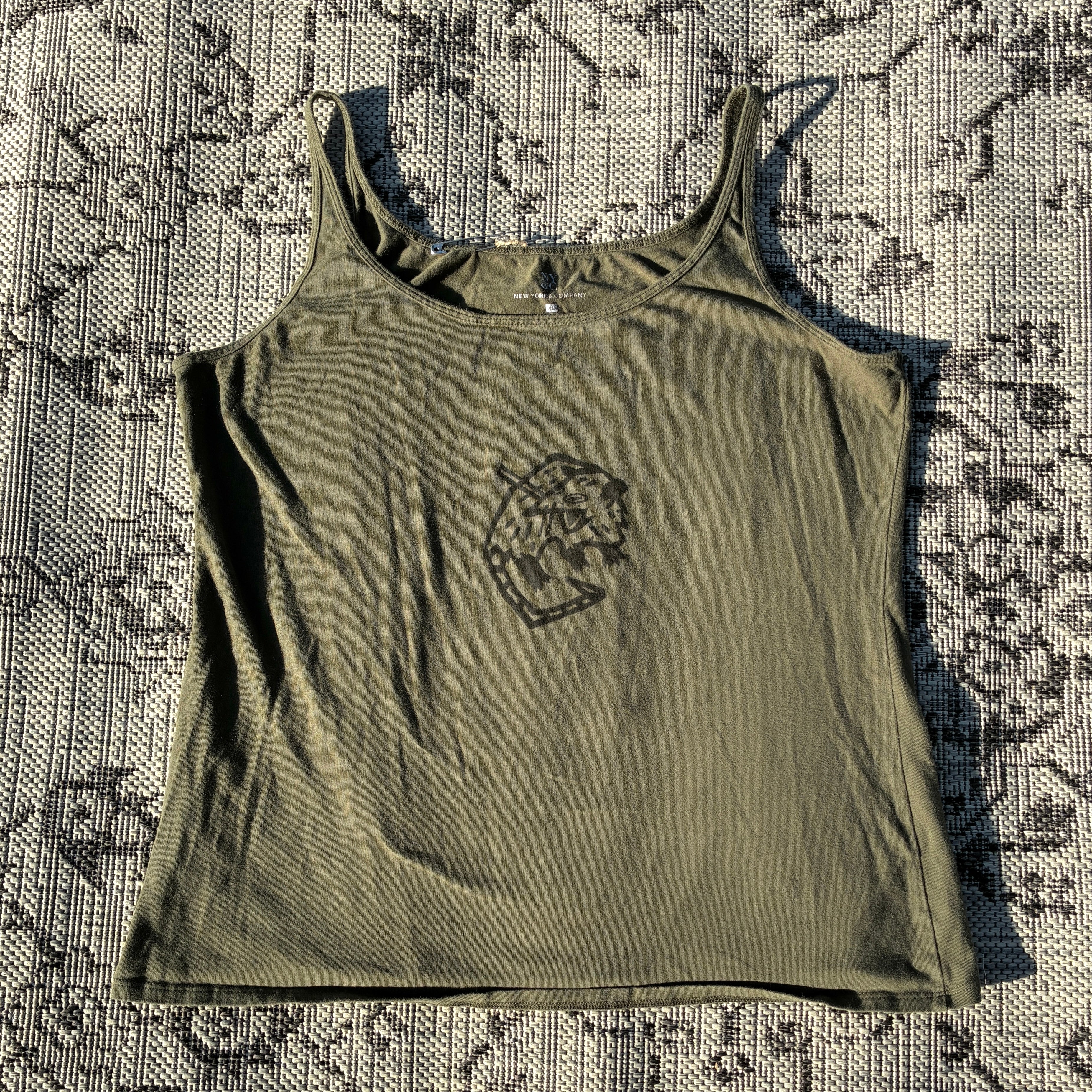Screaming Possum Green Tank Top XL