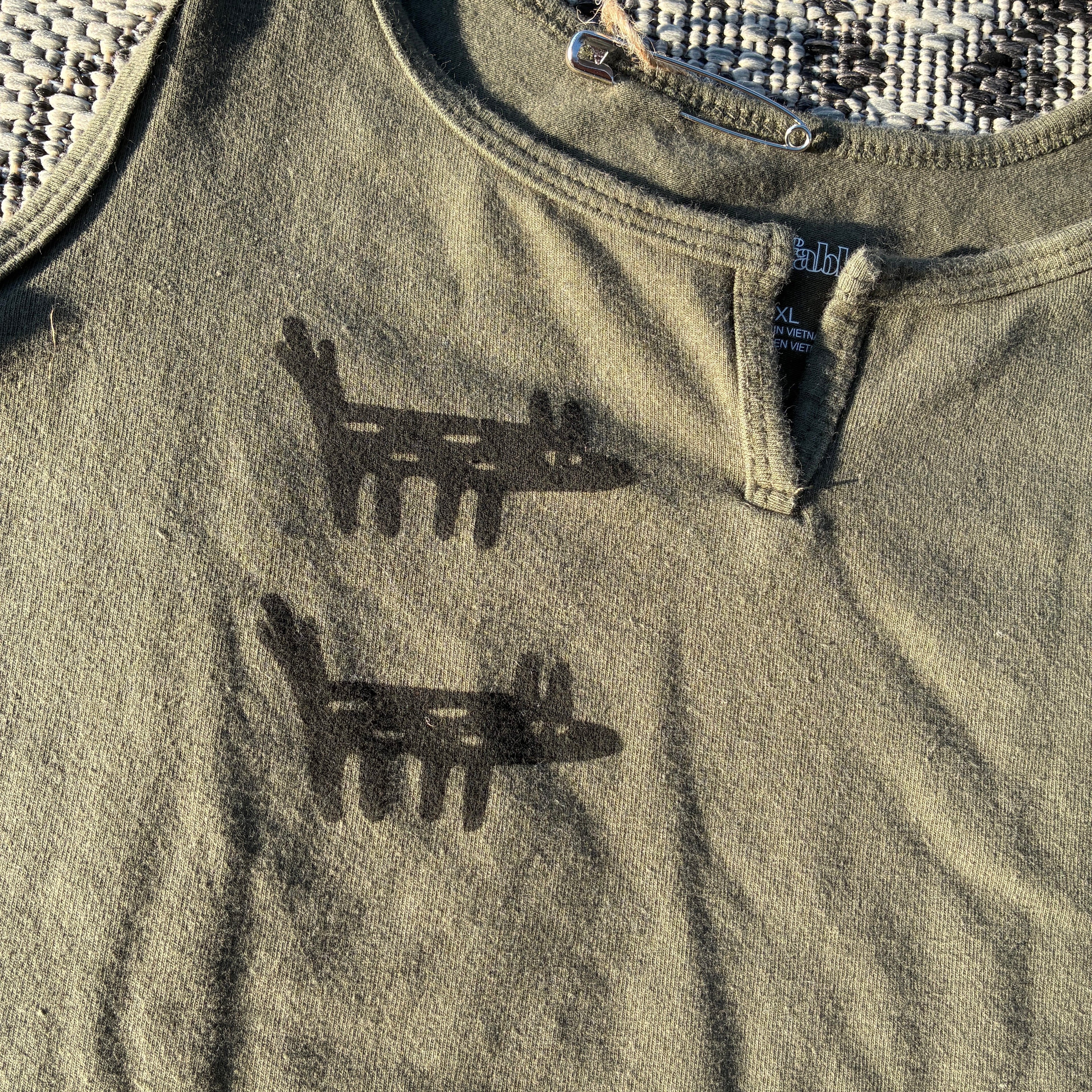 Wolf/Dog Army Green Cropped Tank Top XL