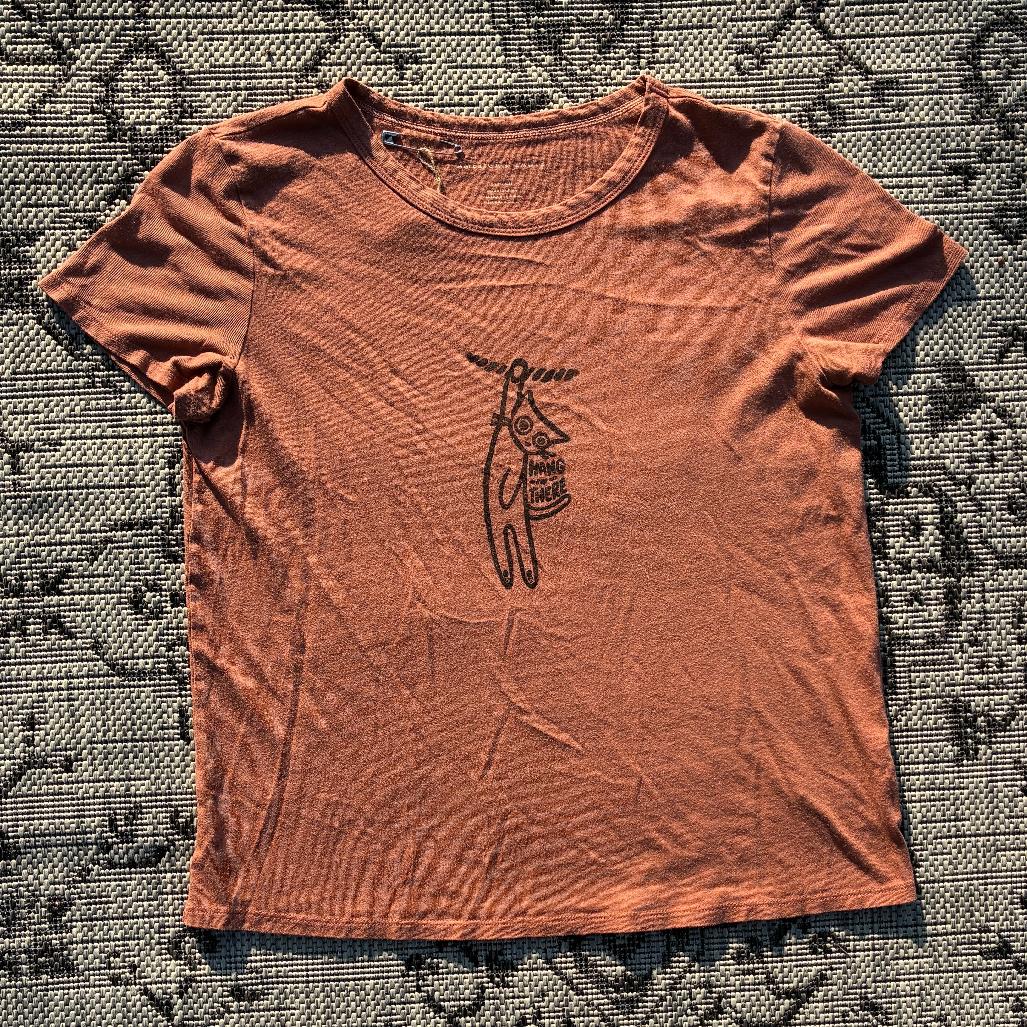 Hang in There Burnt Orange Tee Small