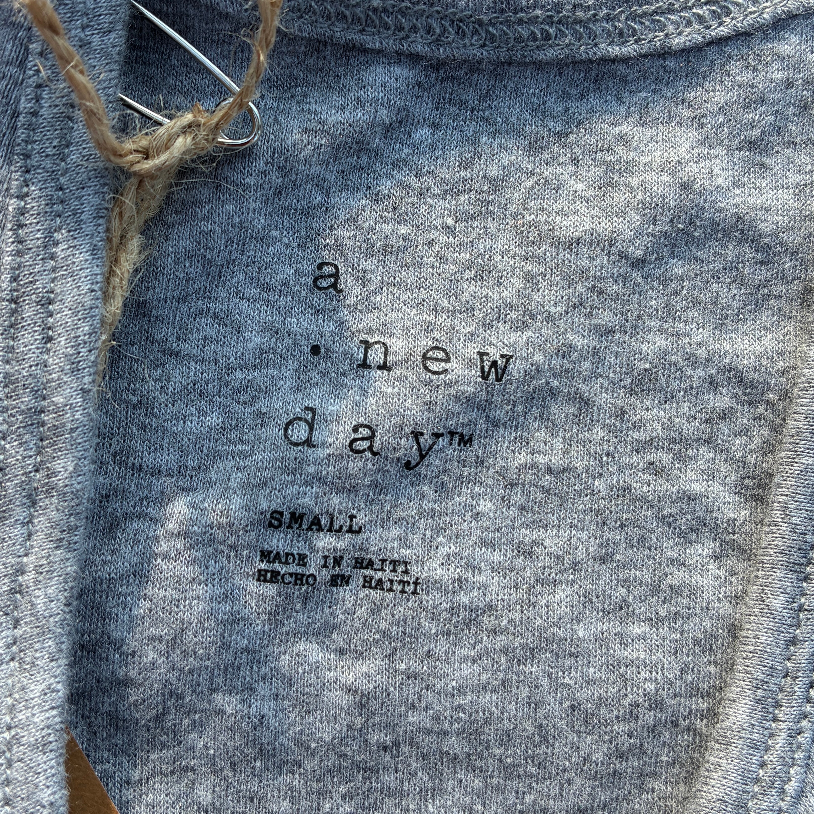 Screaming Possum Grey Tank Top Small